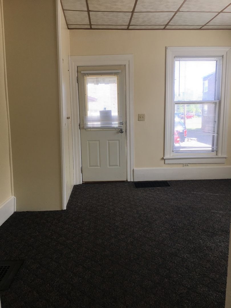 Jackson Apartment: 225 W. Washington Ave.