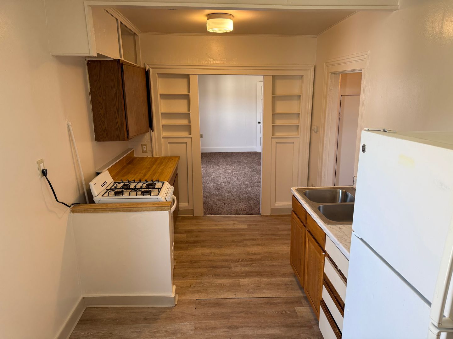 Jackson Apartment: 225 W. Washington Ave.