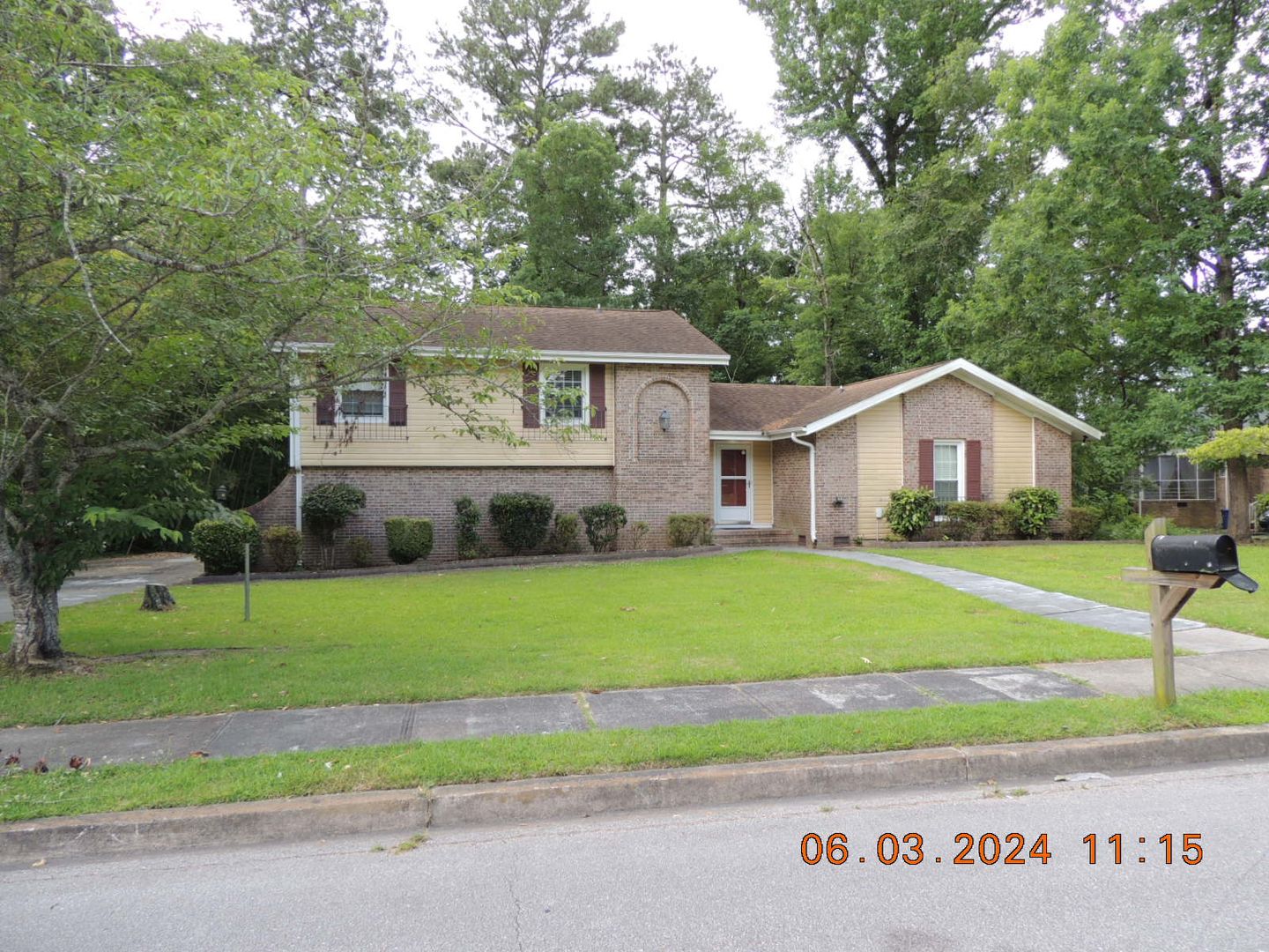 Jacksonville House: 102 Epworth Dr