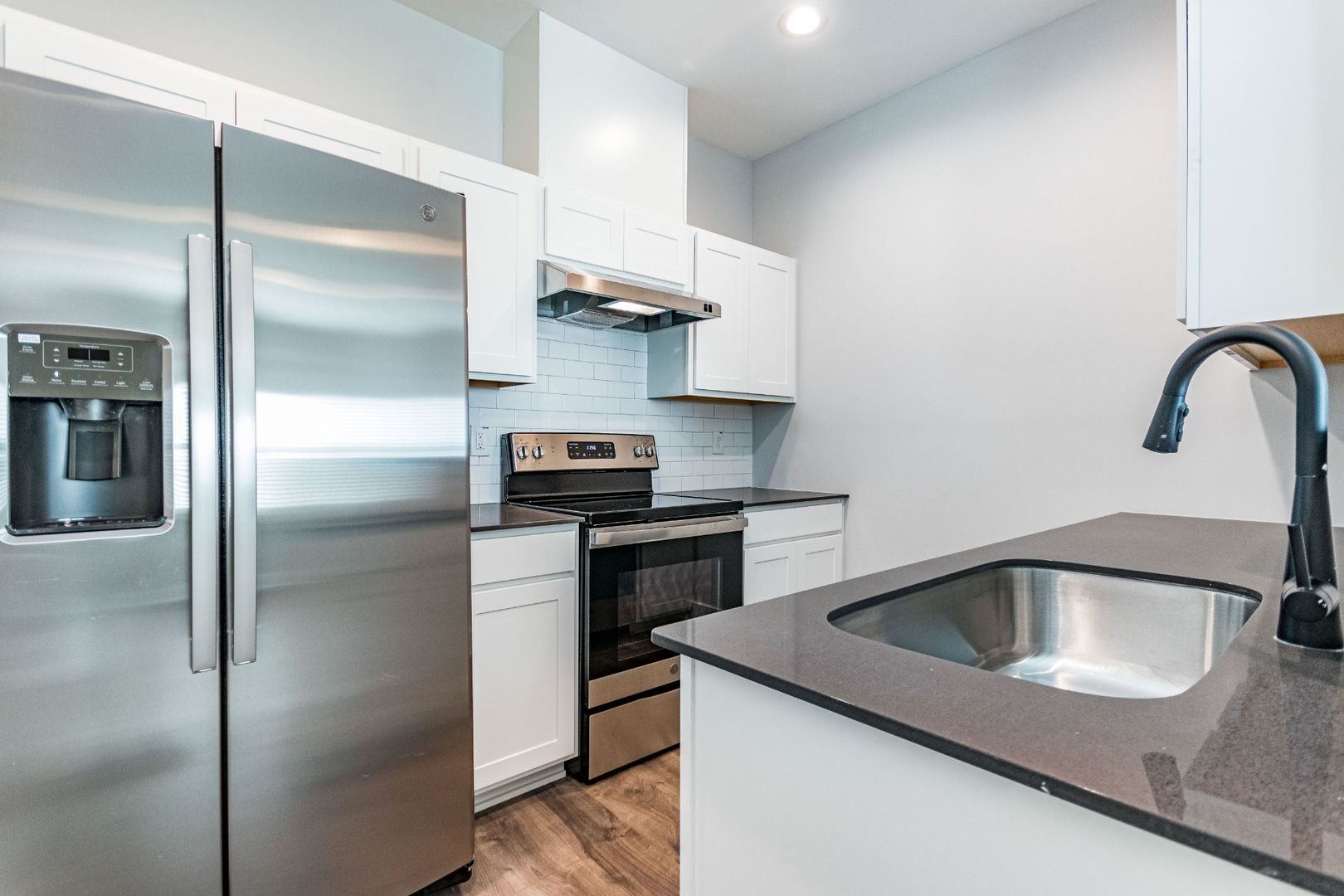 Clayton Apartment: 639 N. O'Neil St