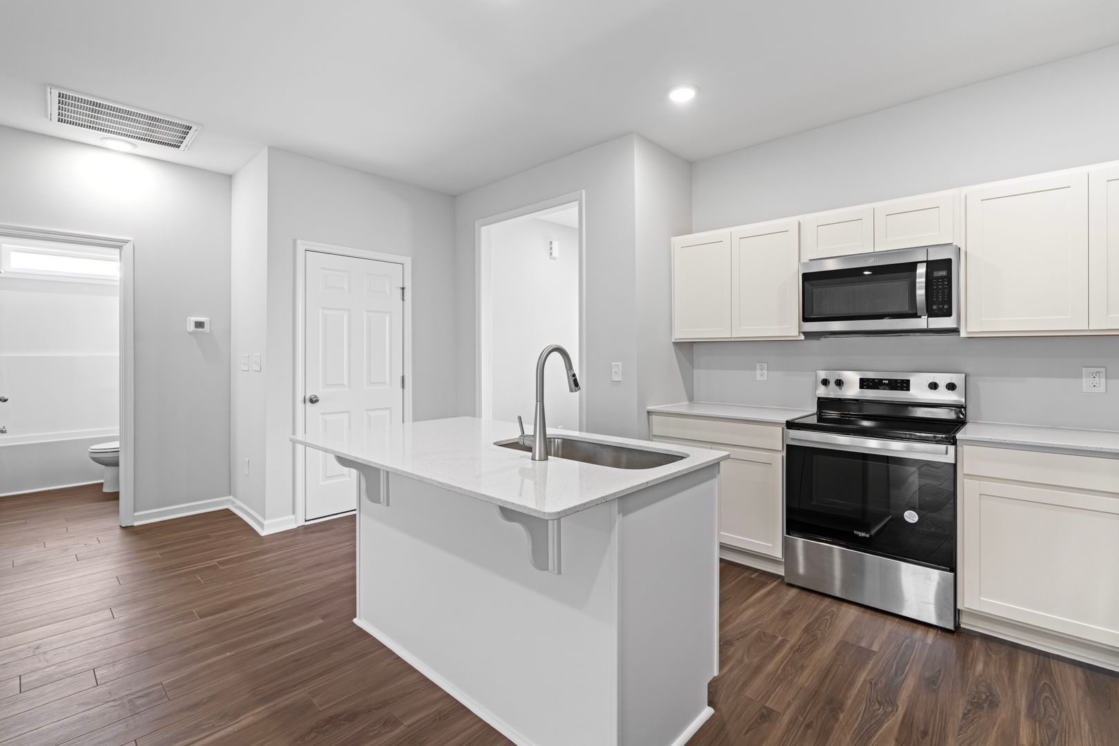 305 Sandpiper Street 3 of 8