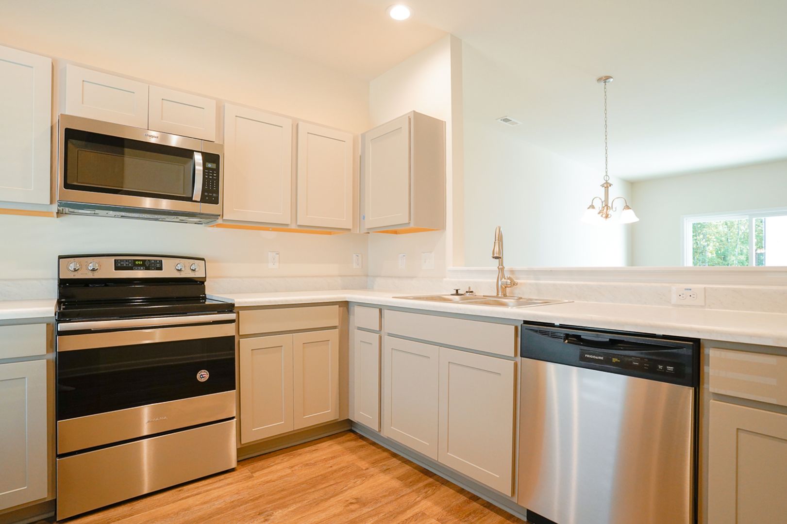 2 Bedroom, 2.5 Bath Townhome in downtown Clayton, NC