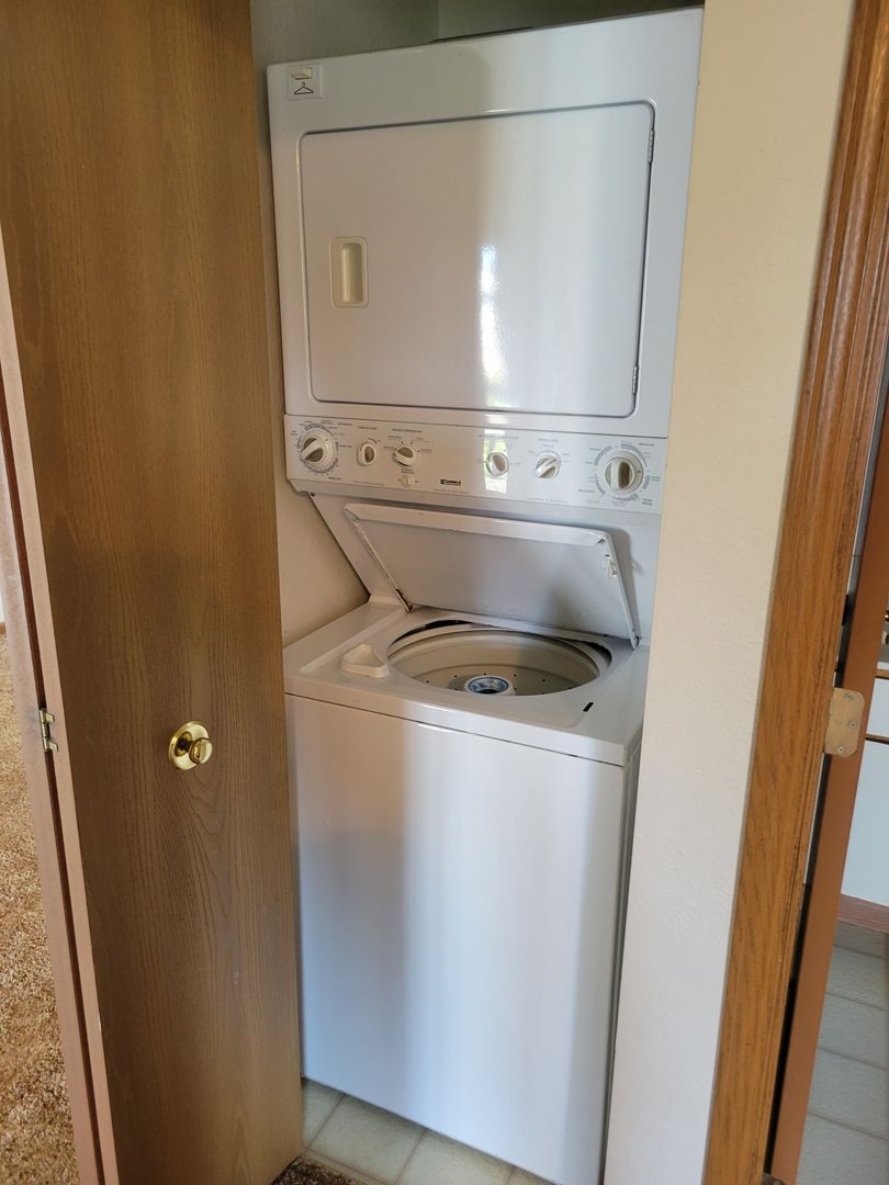 Two Rivers Apartment: 1100 Adams St.