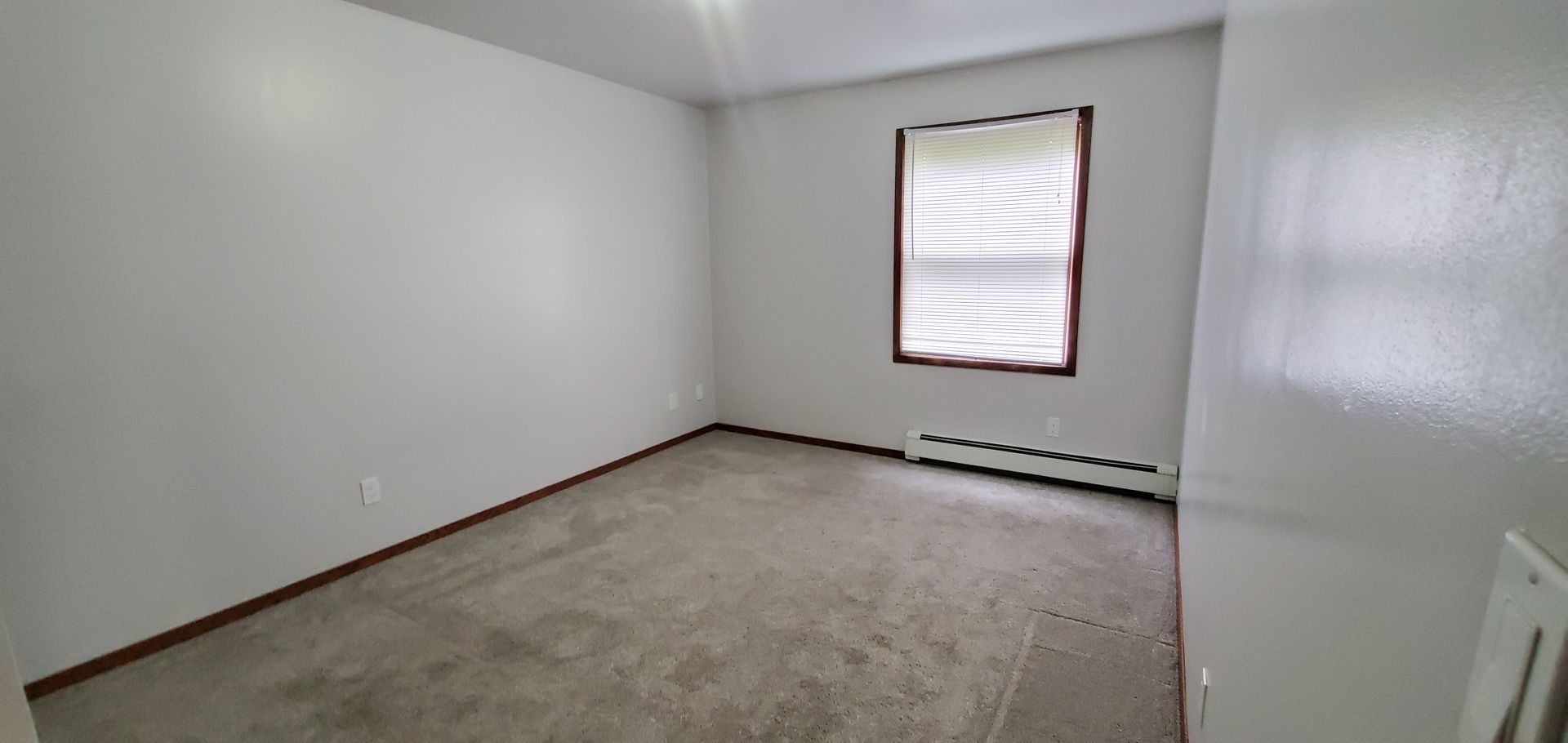 Manitowoc Apartment: 1231 S 8th Street