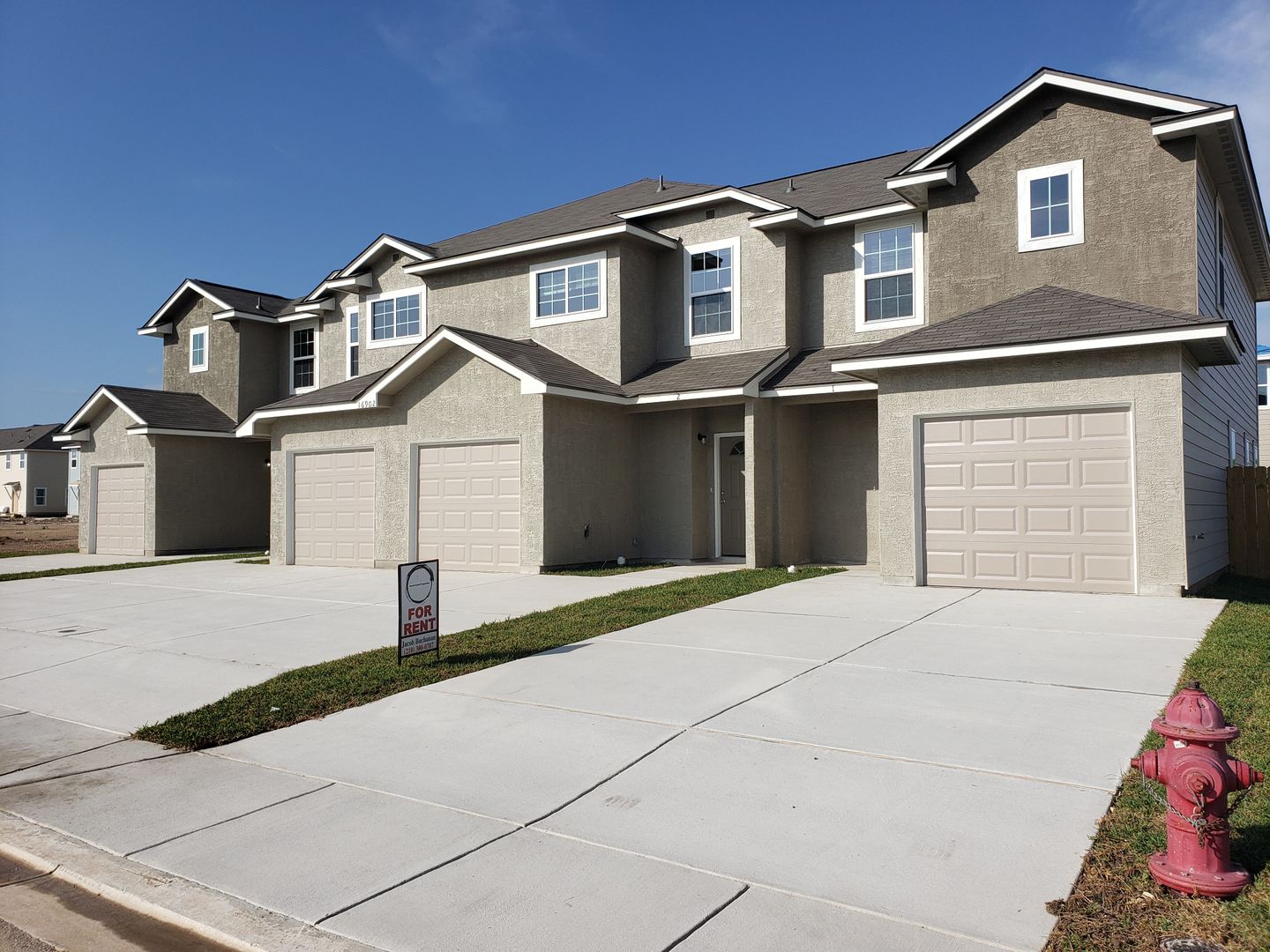 Selma Townhome: 16930 Spirit Brook - 2