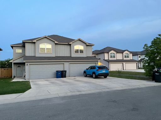 MOVE IN SPECIAL!!! Town home for rent – photo 1