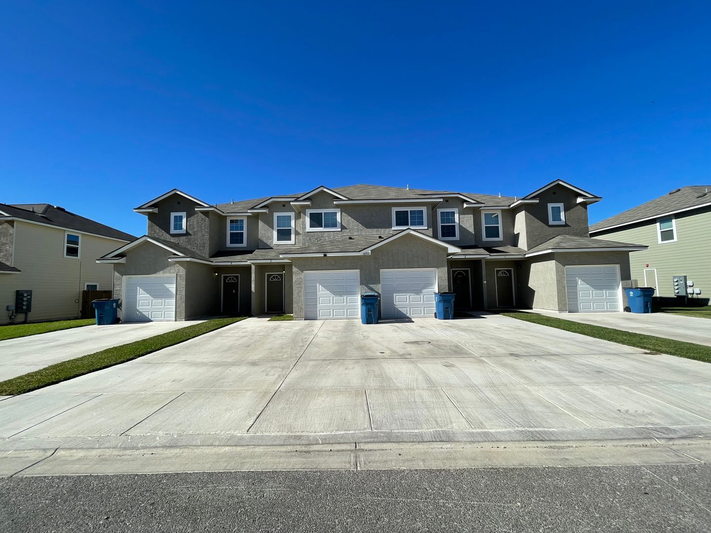 Selma Apartment: 16917 Spirit Brook