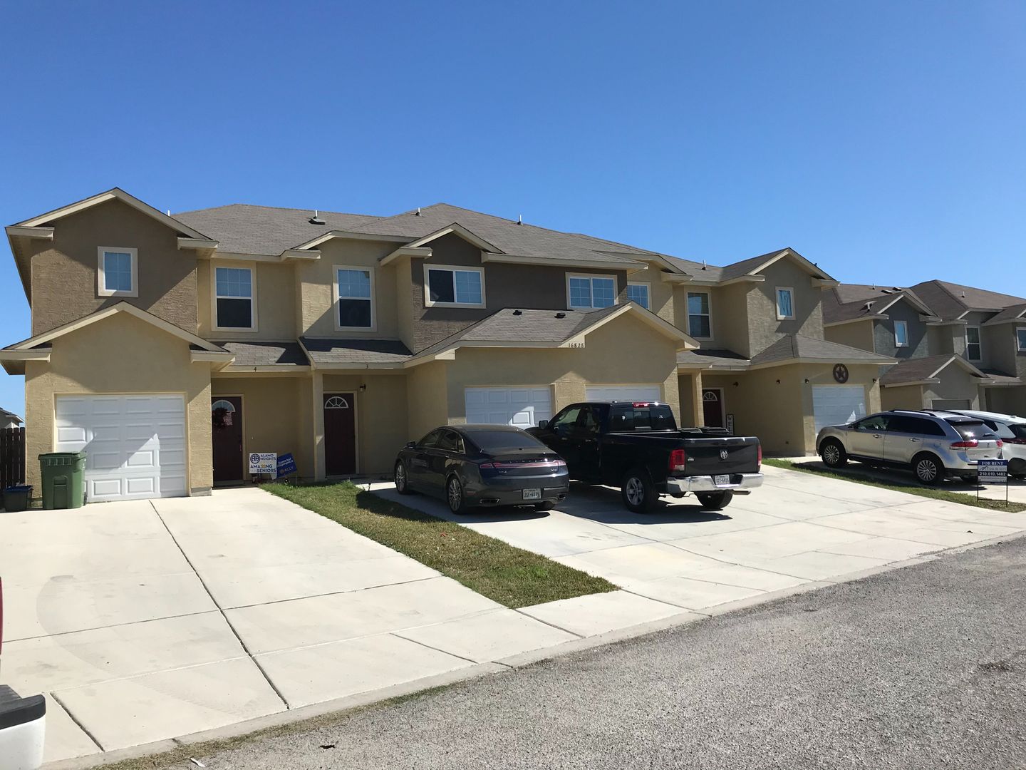 Selma Townhome: 16828 Showdown Path - 1