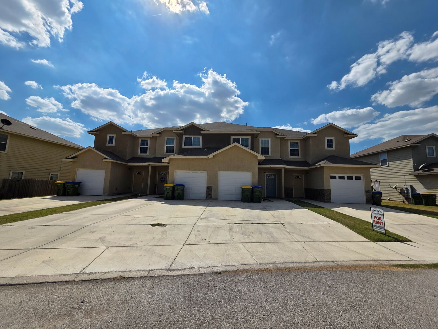 Selma Townhome: 16841 Showdown Path - 2