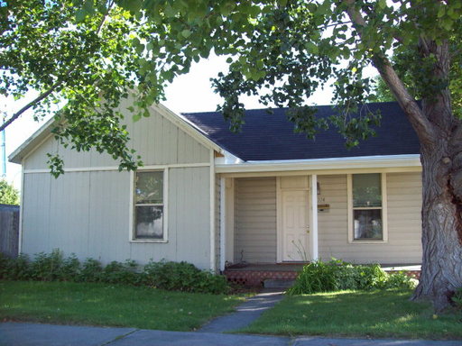 Single Family Home minutes from Downtown Idaho Falls! – photo 1