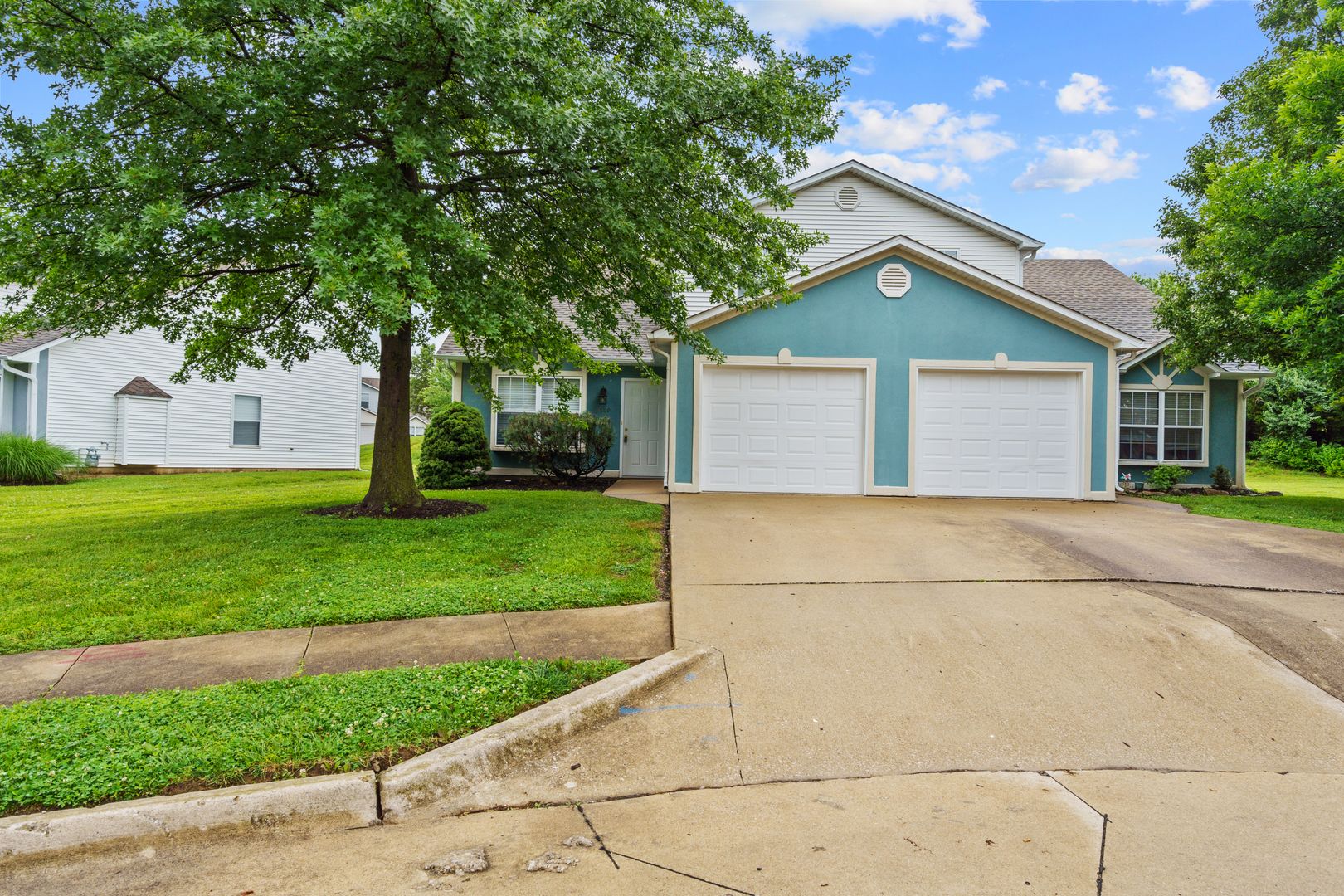 Columbia Apartment: 3507-3509 Delmar Ct.