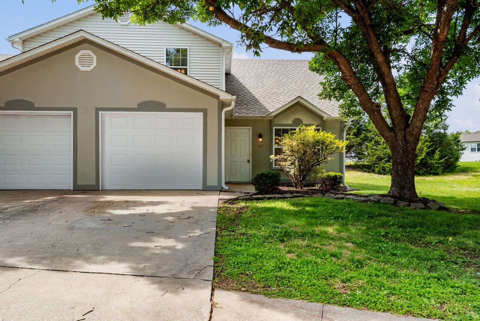 Columbia Apartment: 3501-3503 Delmar Ct.