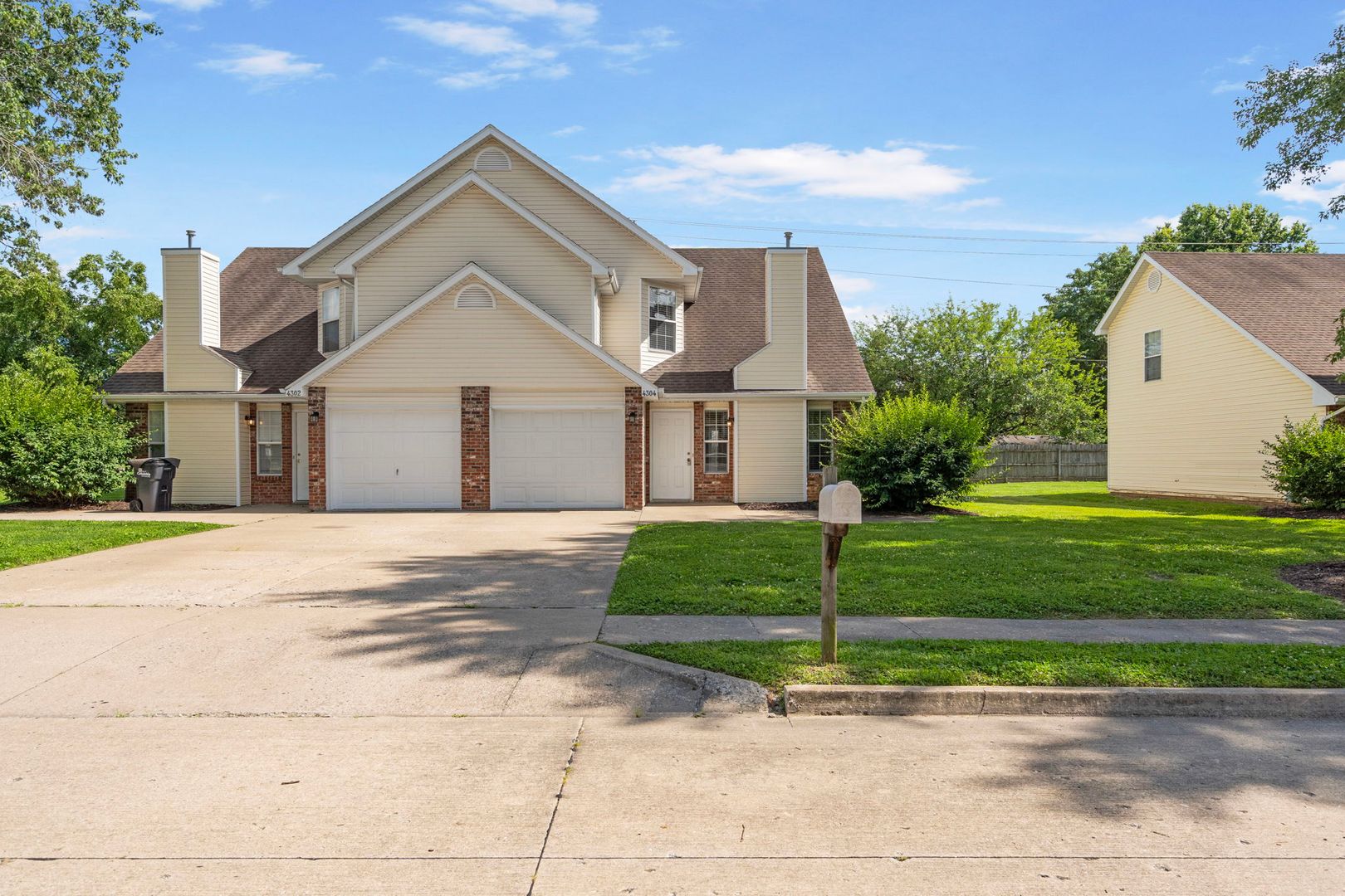 Columbia Apartment: 4302-4304 Cheryl Ct.