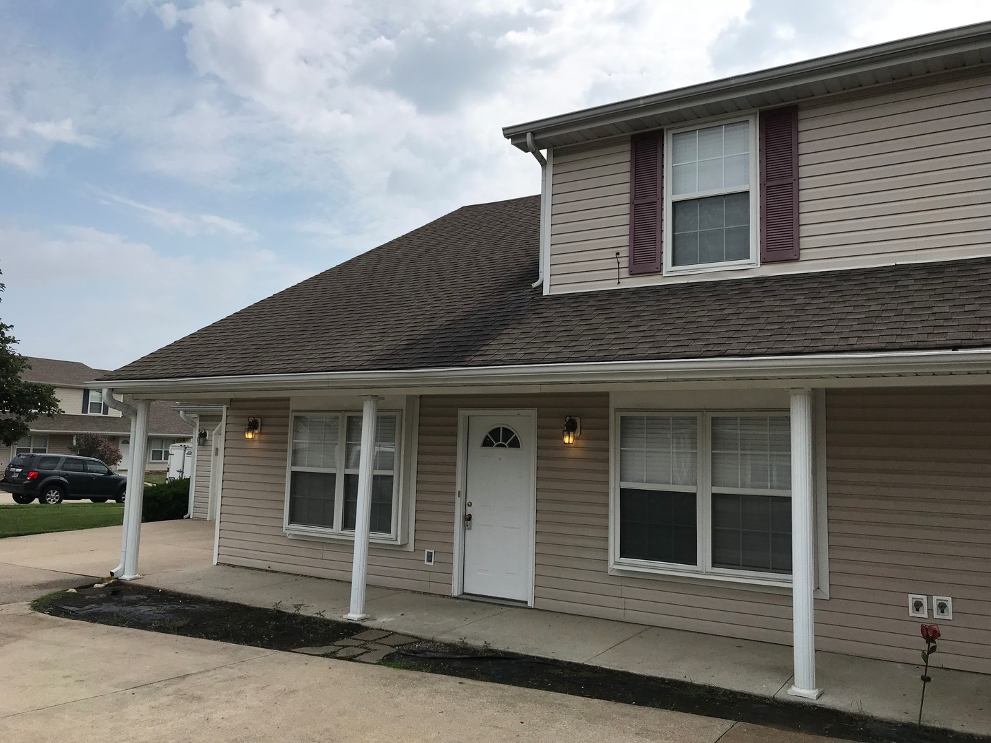 Columbia Multiplex: 1704-1706 Juniper Dr.