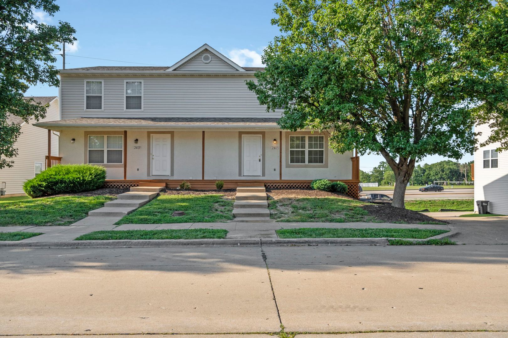 Columbia Apartment: 2409-2411 Northampton Dr.