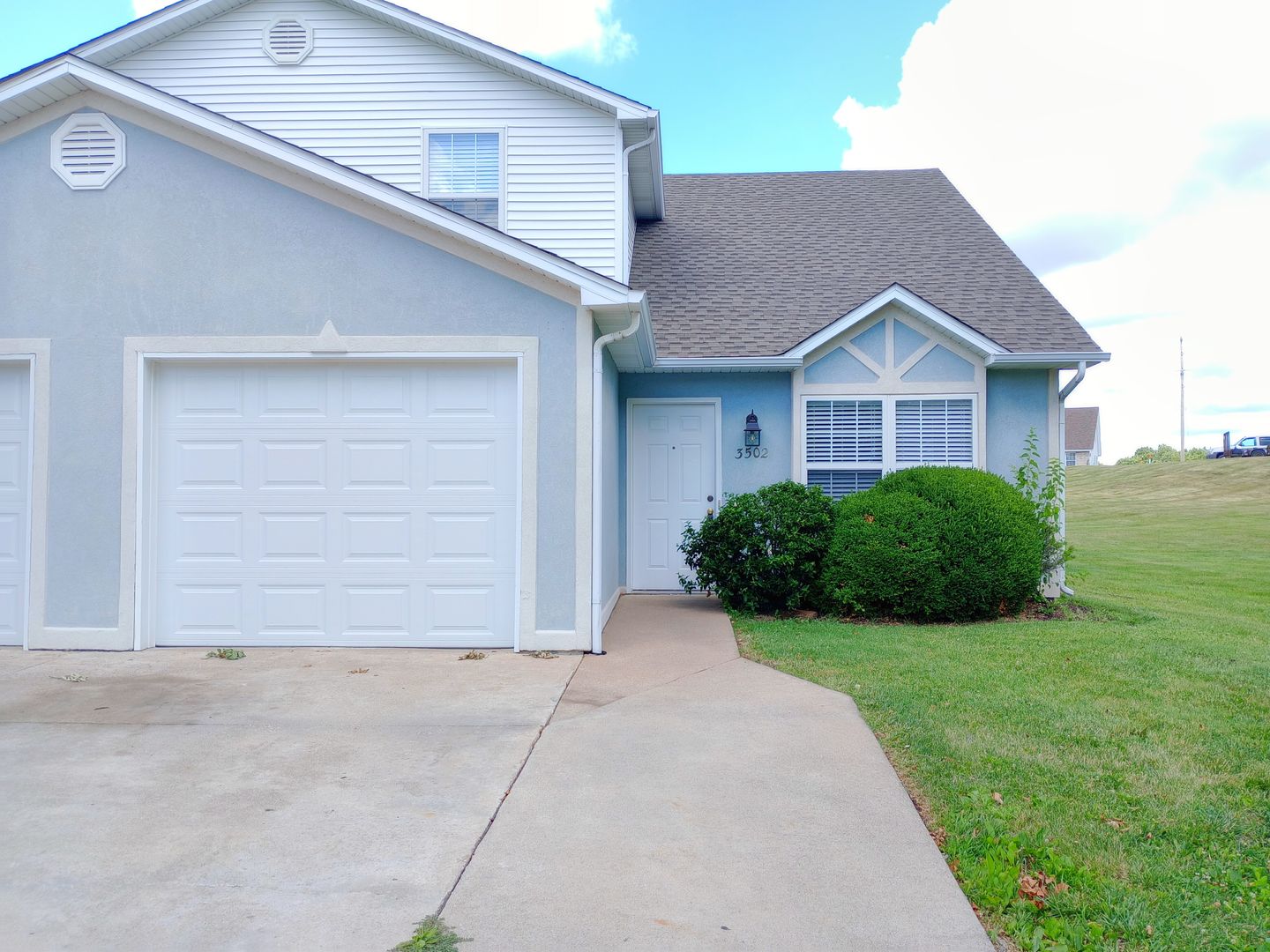 Columbia Apartment: 3500-3502 Delmar Ct.