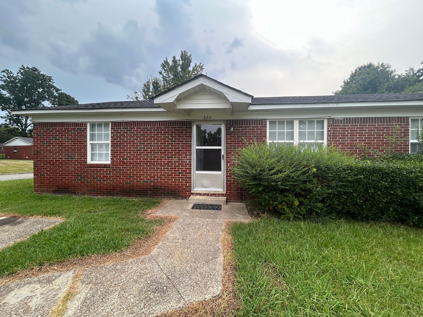 Brownsville Apartment: Beechwood