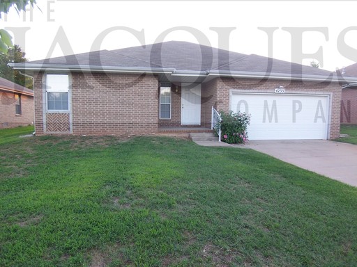 3 Bedroom 2 Bath 2 Car Garage Across the Street from a Park w/Jog Trail – photo 1