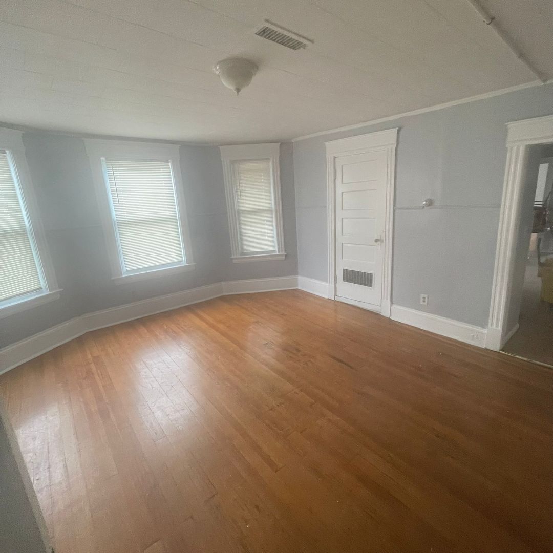 Lowell Apartment: 24-28 Dublin St