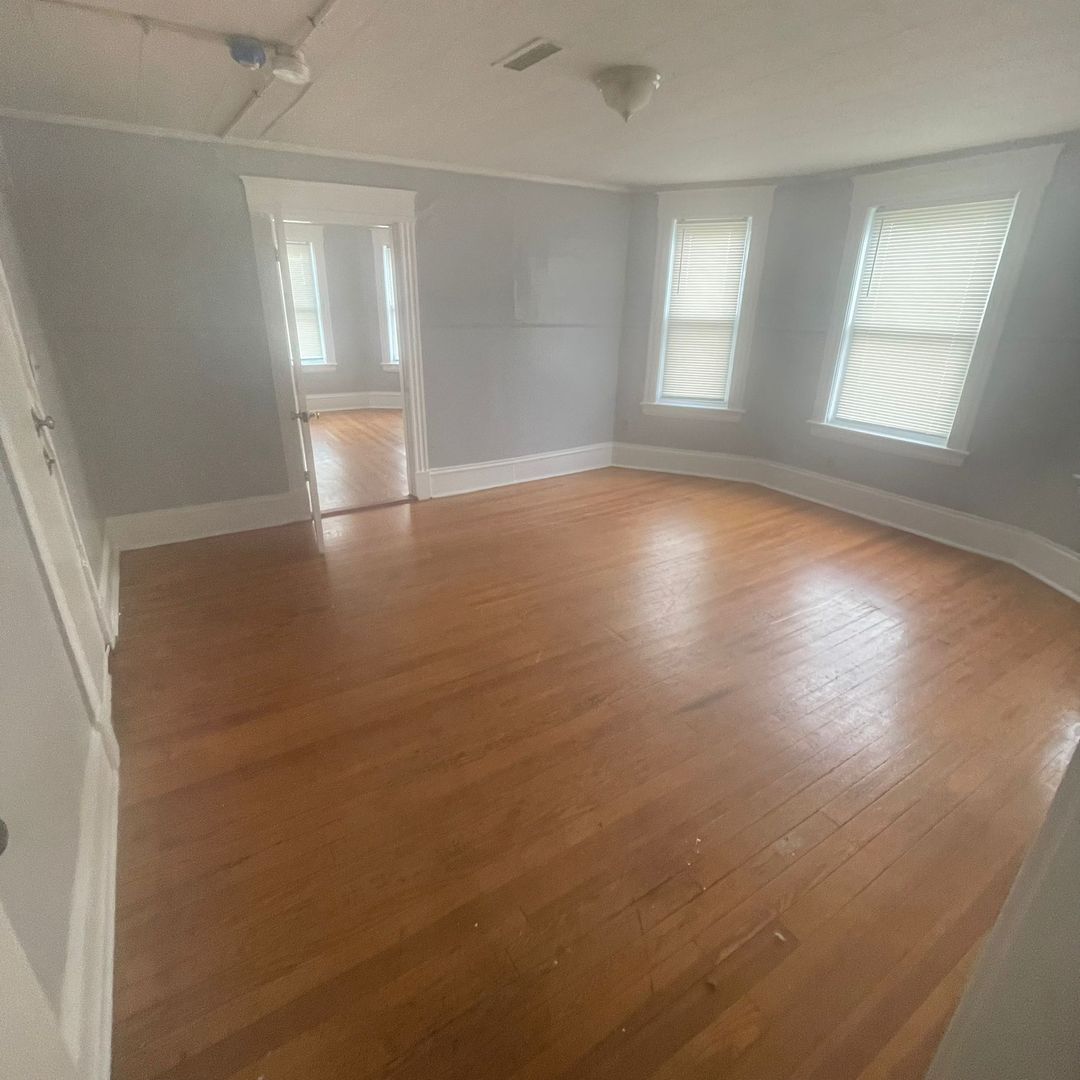 Lowell Apartment: 24-28 Dublin St