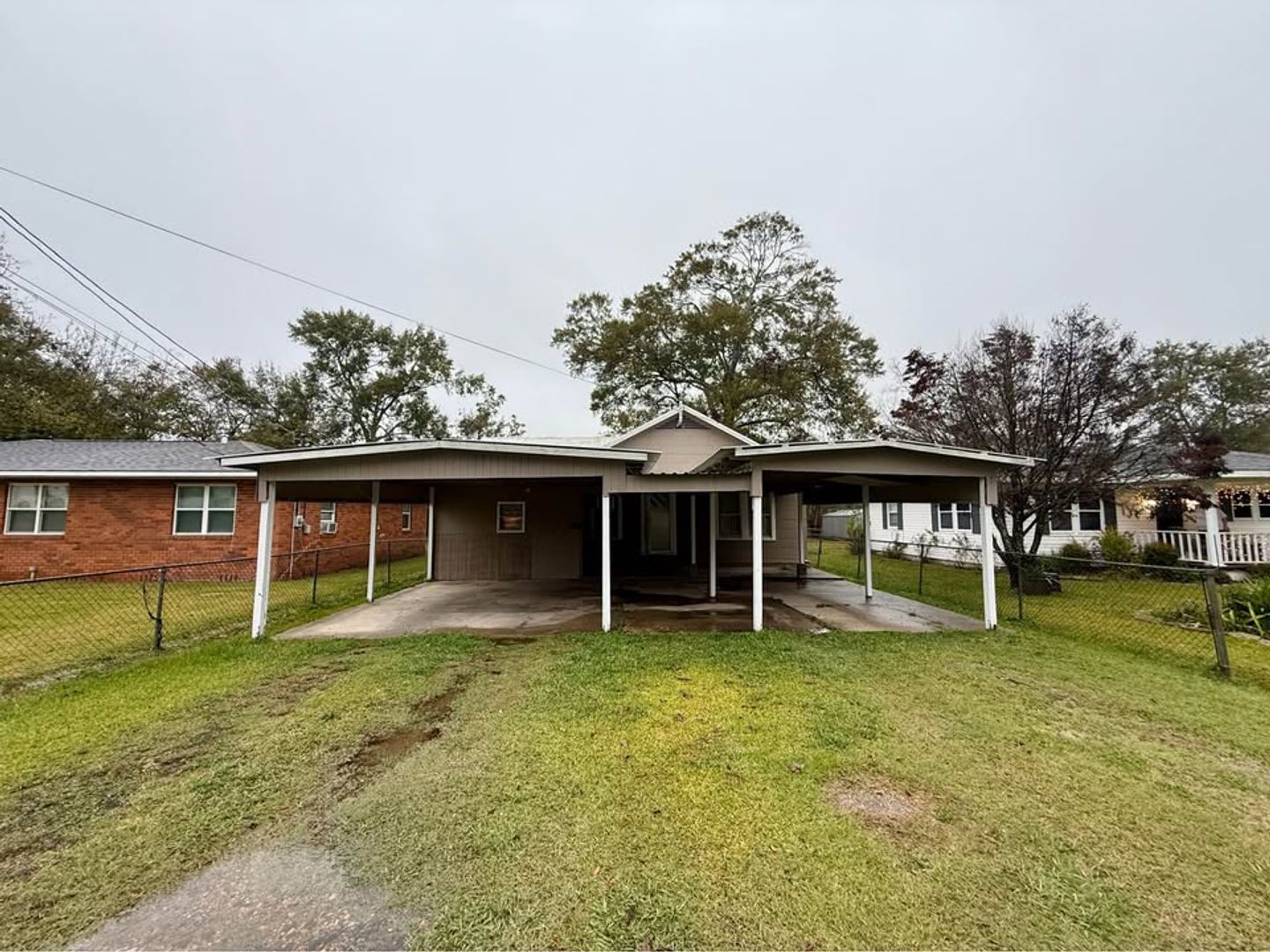 Rayne House: 615 E Butler St.