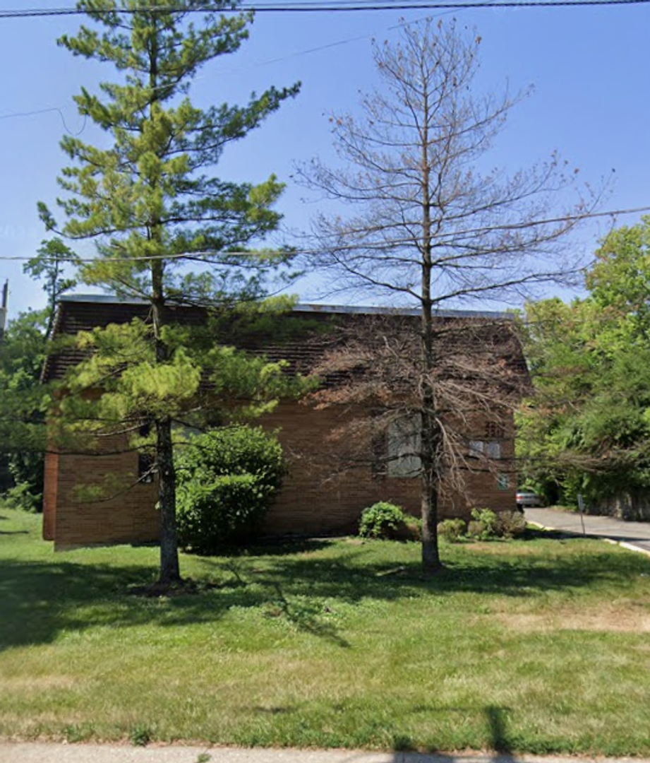 Cincinnati Apartment: 2215, 2217, 2520, 2532 Harrison ave