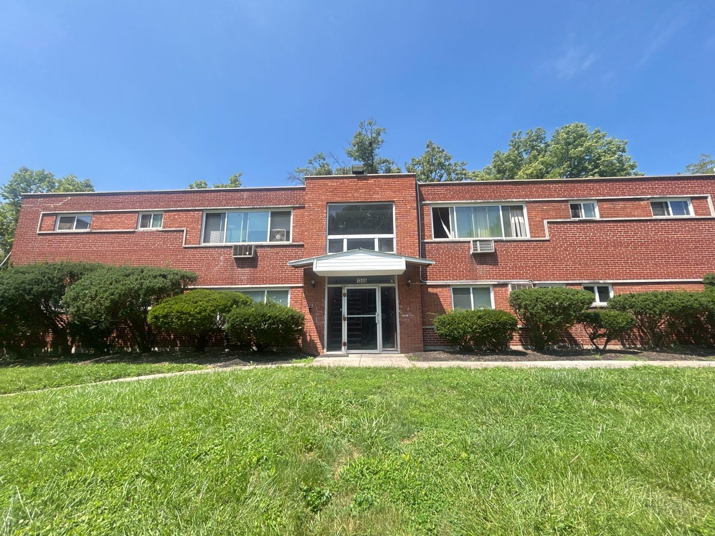 Cincinnati Apartment: 1337-1345 Northbend Rd