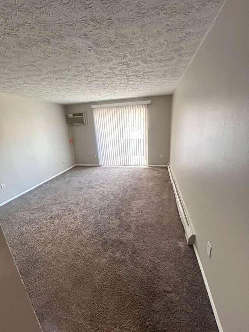 Cincinnati Apartment: 3326 - 3332  Glenmore Avenue