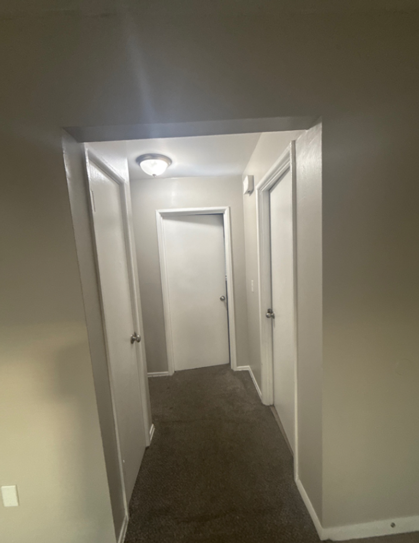 Cincinnati Apartment: 2100 Harrison Ave