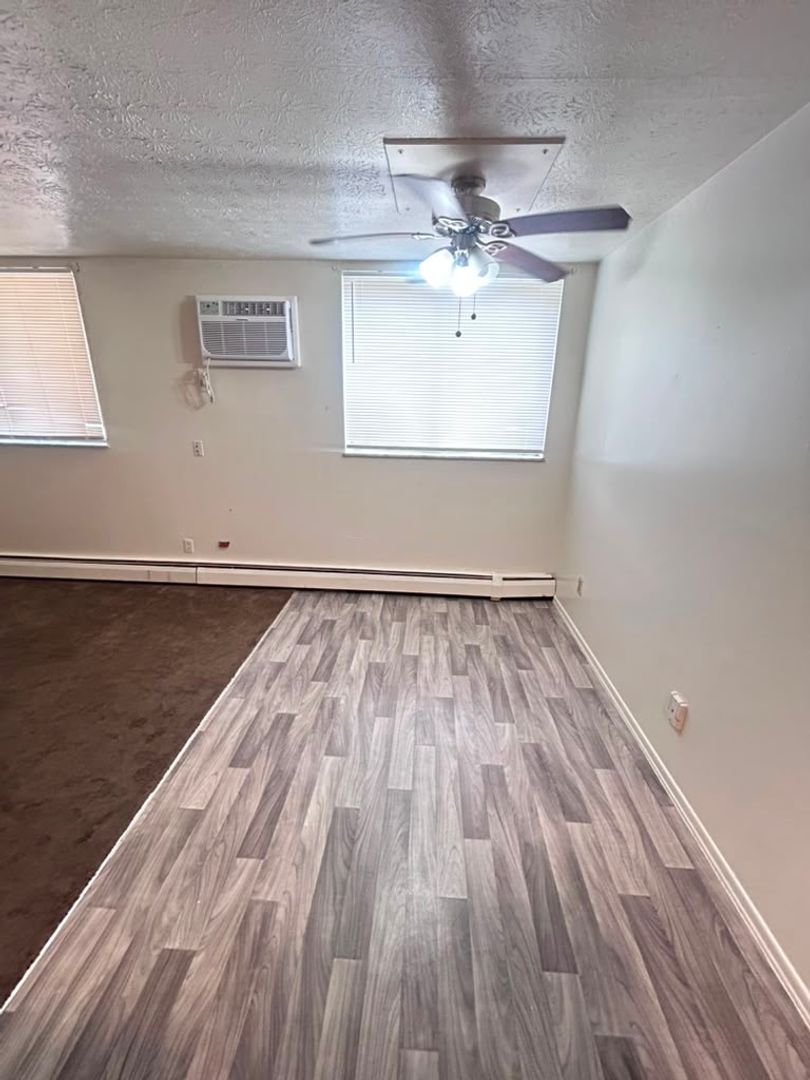 Cincinnati Apartment: 2215, 2217, 2520, 2532 Harrison ave