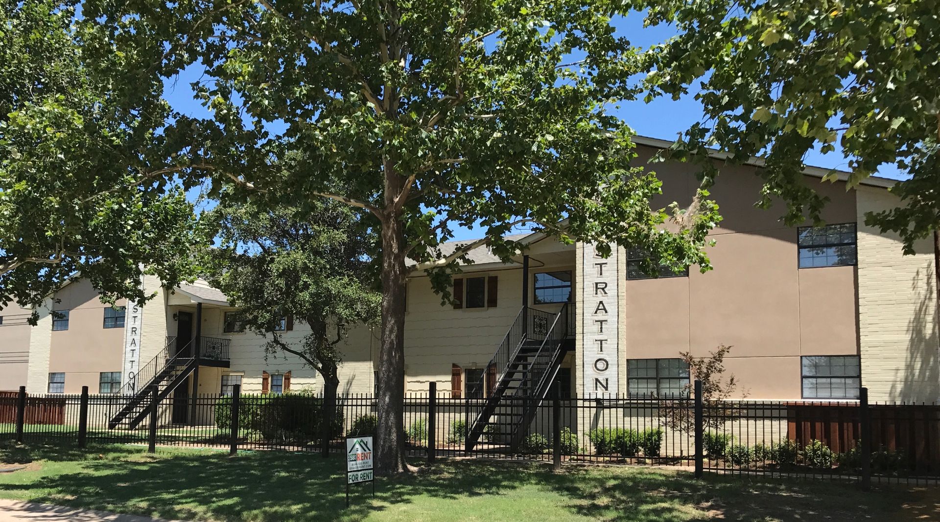 Lawton Apartment: 2601 SW D Ave