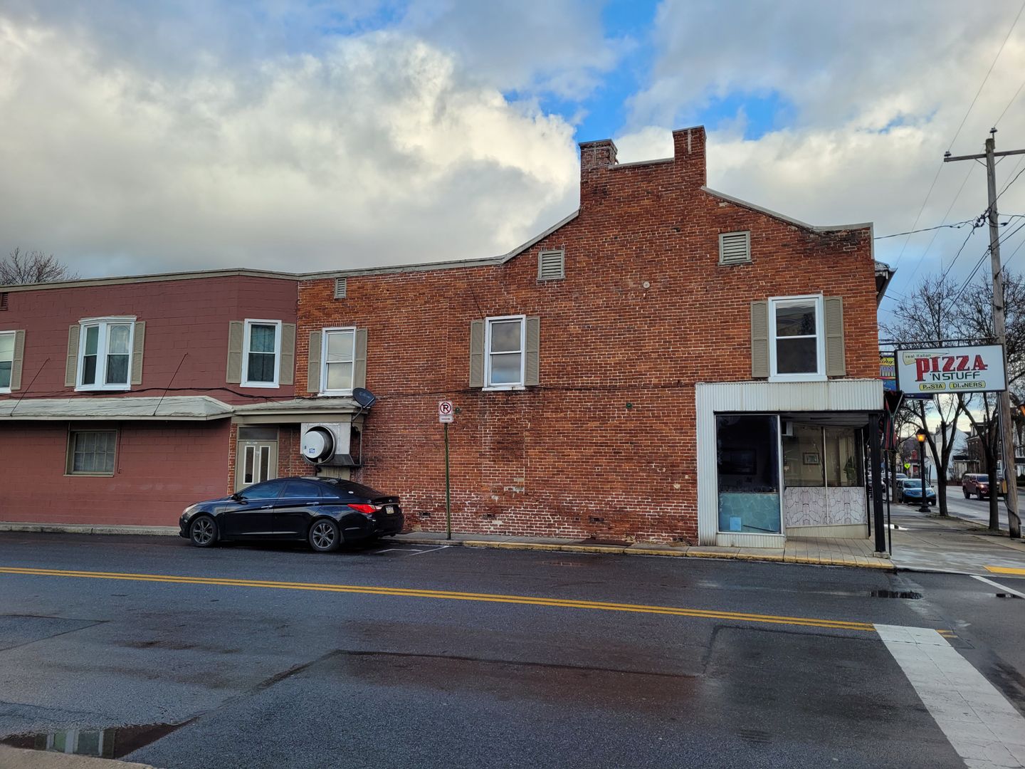 Shippensburg Apartment: 87 W. King Street
