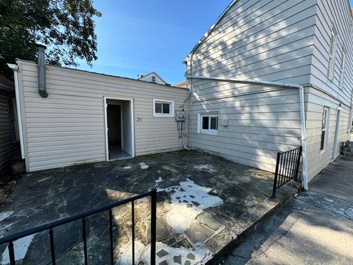 31 N Penn Street, Shippensburg - $1100/mo including w/s/t mins - Available September 1