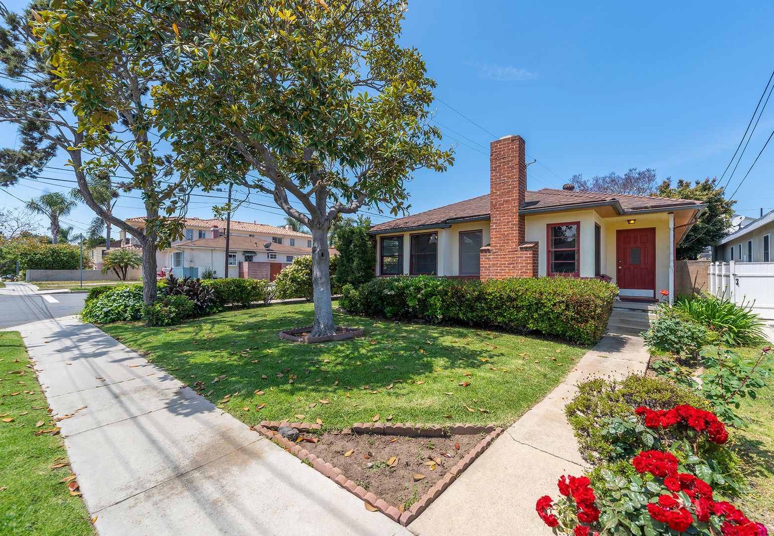 El Segundo House: 501 Kansas Street