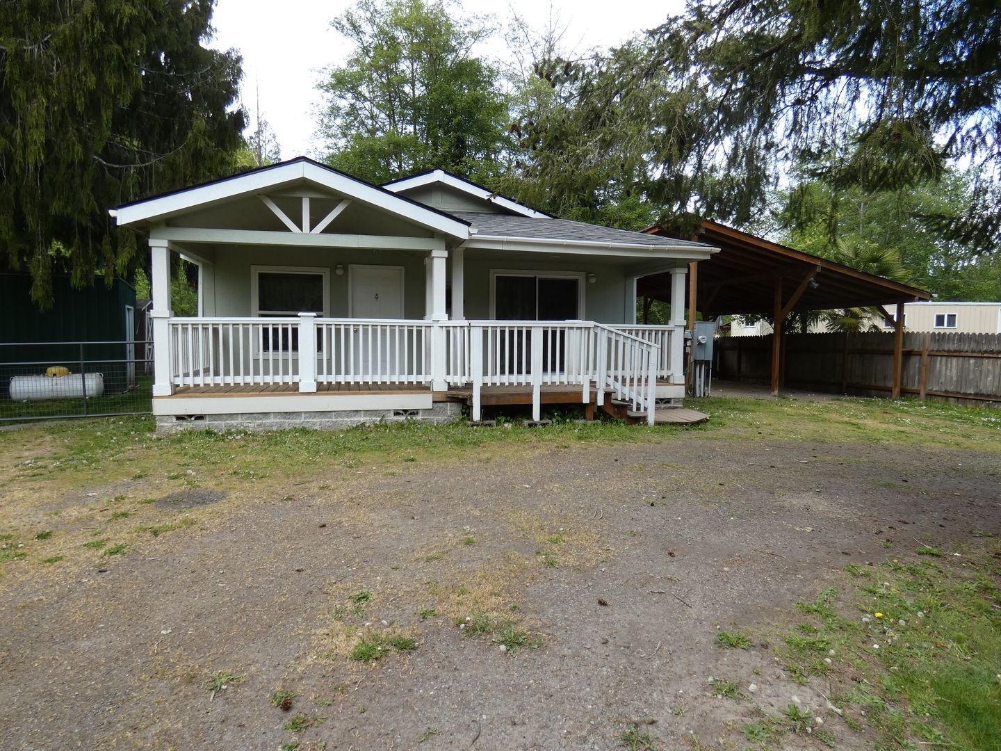 Port Angeles House: 522 S Alder Lane