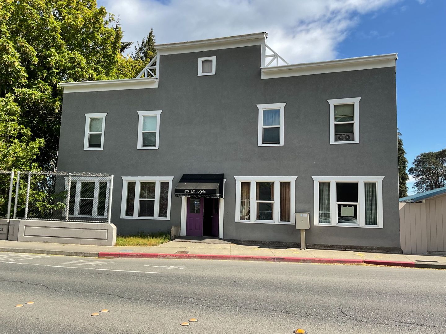 Port Angeles Apartment: 615 W 8th Street