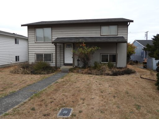 4 Bed with Daylight Basement – photo 1