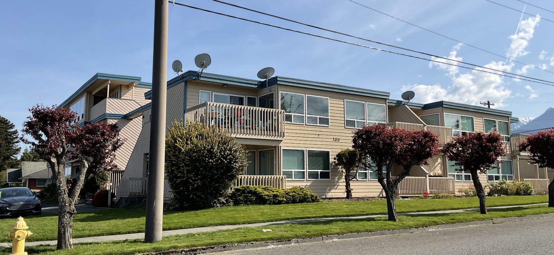 Port Angeles Apartment: 138 W 6th Street