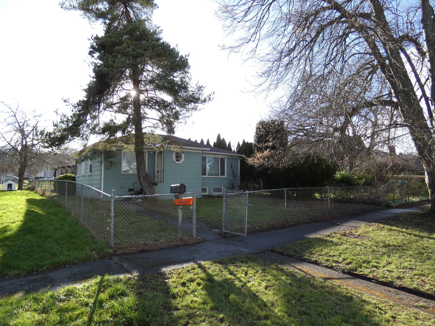 Port Angeles House: 822 E 7th Street