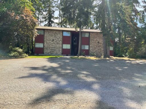 2 Bed 1 Bath Rental at 1027 W 18th Street - Unit 01, Port Angeles, WA – photo 1
