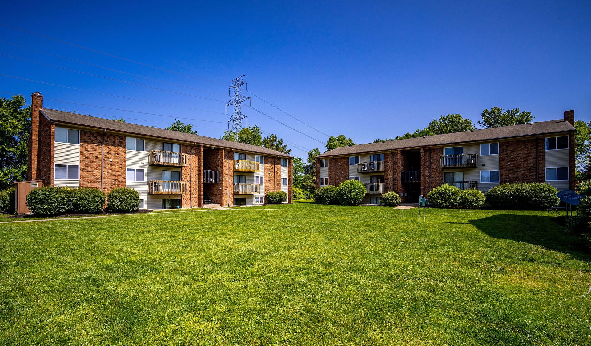 Oakmont Flats Apartments