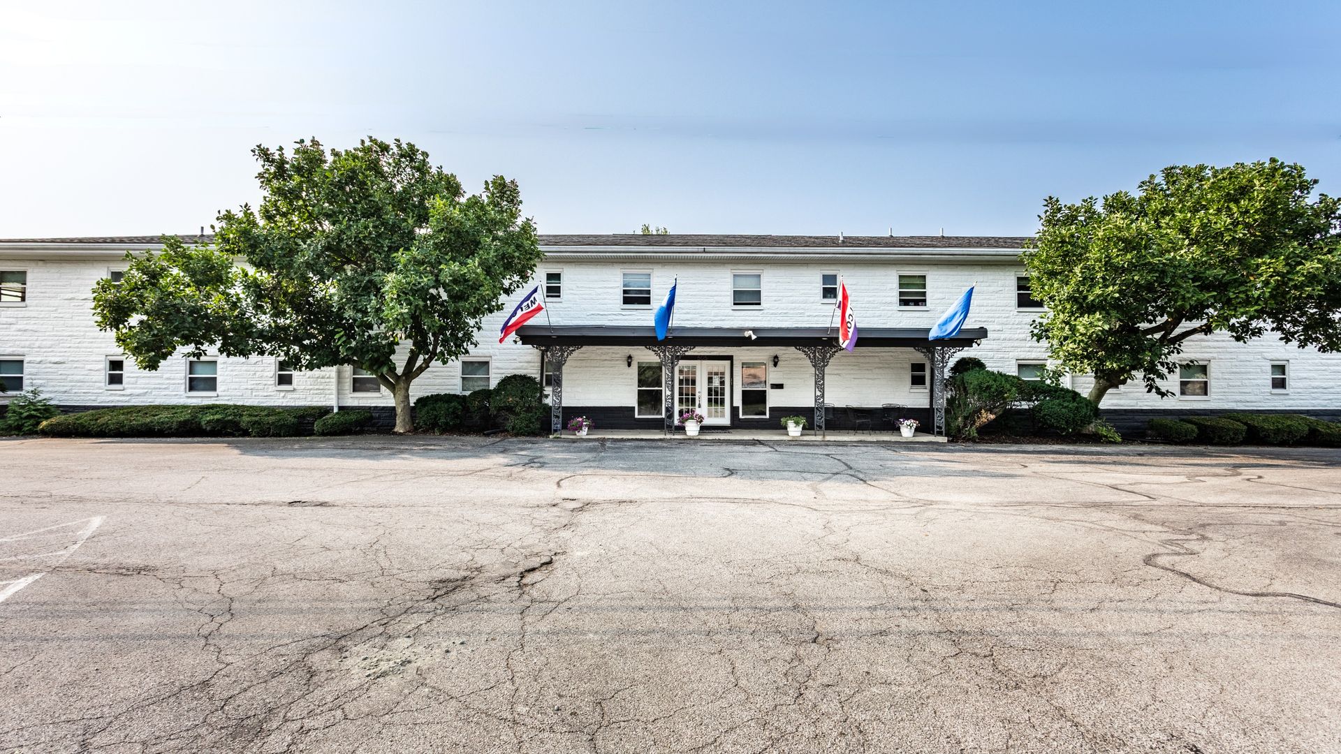 Greenwood Apartment: 505 W Smith Valley Rd