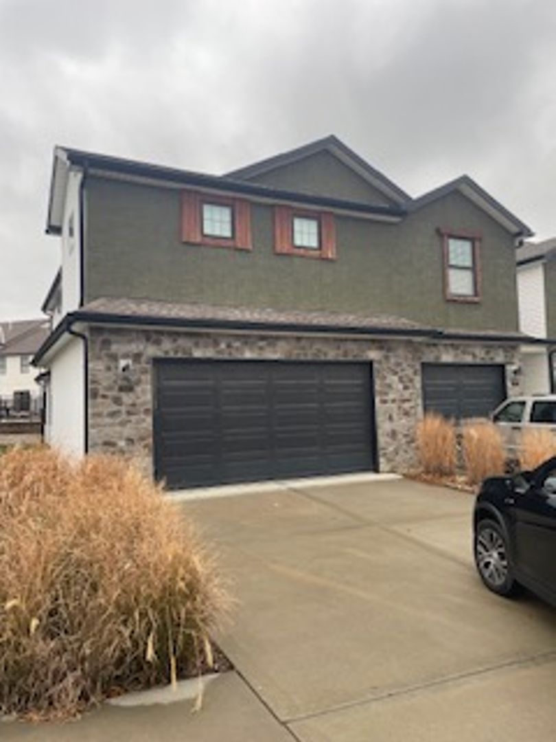 Parkville Apartment: 6601 North National Drive