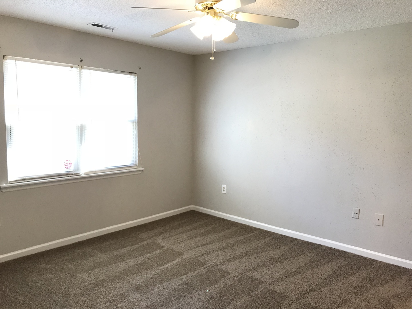 13811 Dansington Ct, Pineville, NC 28134