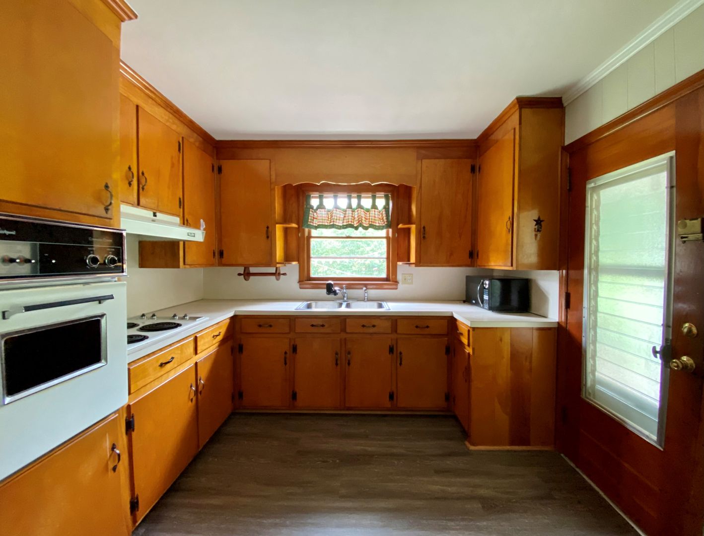 Monroe House: 603 S Westover Dr