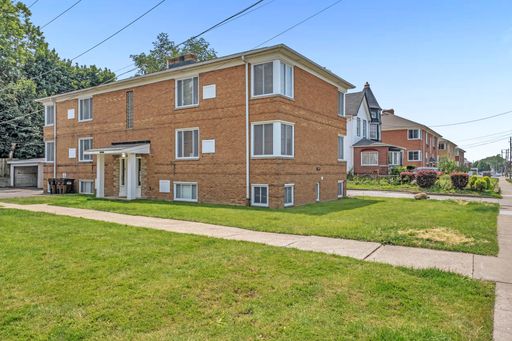 Renovated 1 Bedroom, 1 Bathroom Apartment in Rocky River! – photo 1