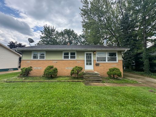 Single Family - Two bedroom, 1.5 bathroom with a Versatile Bonus Room in Brook Park, OH – photo 1