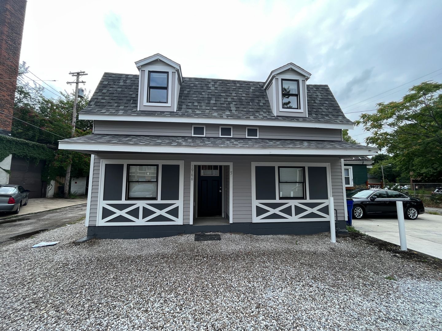 Cleveland Apartment: 1966 Randall Rd
