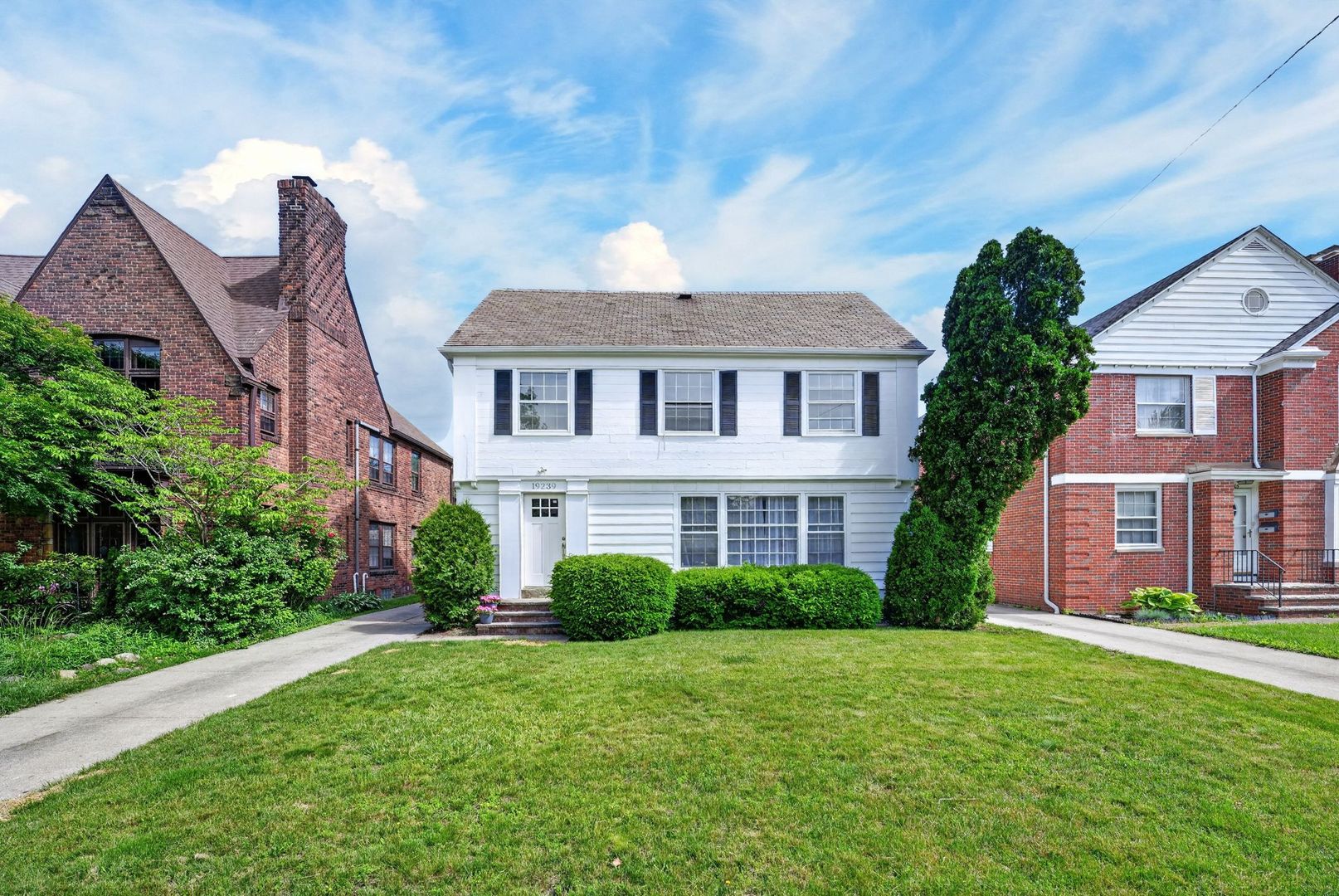 Shaker Heights Apartment: 19239 Winslow Rd