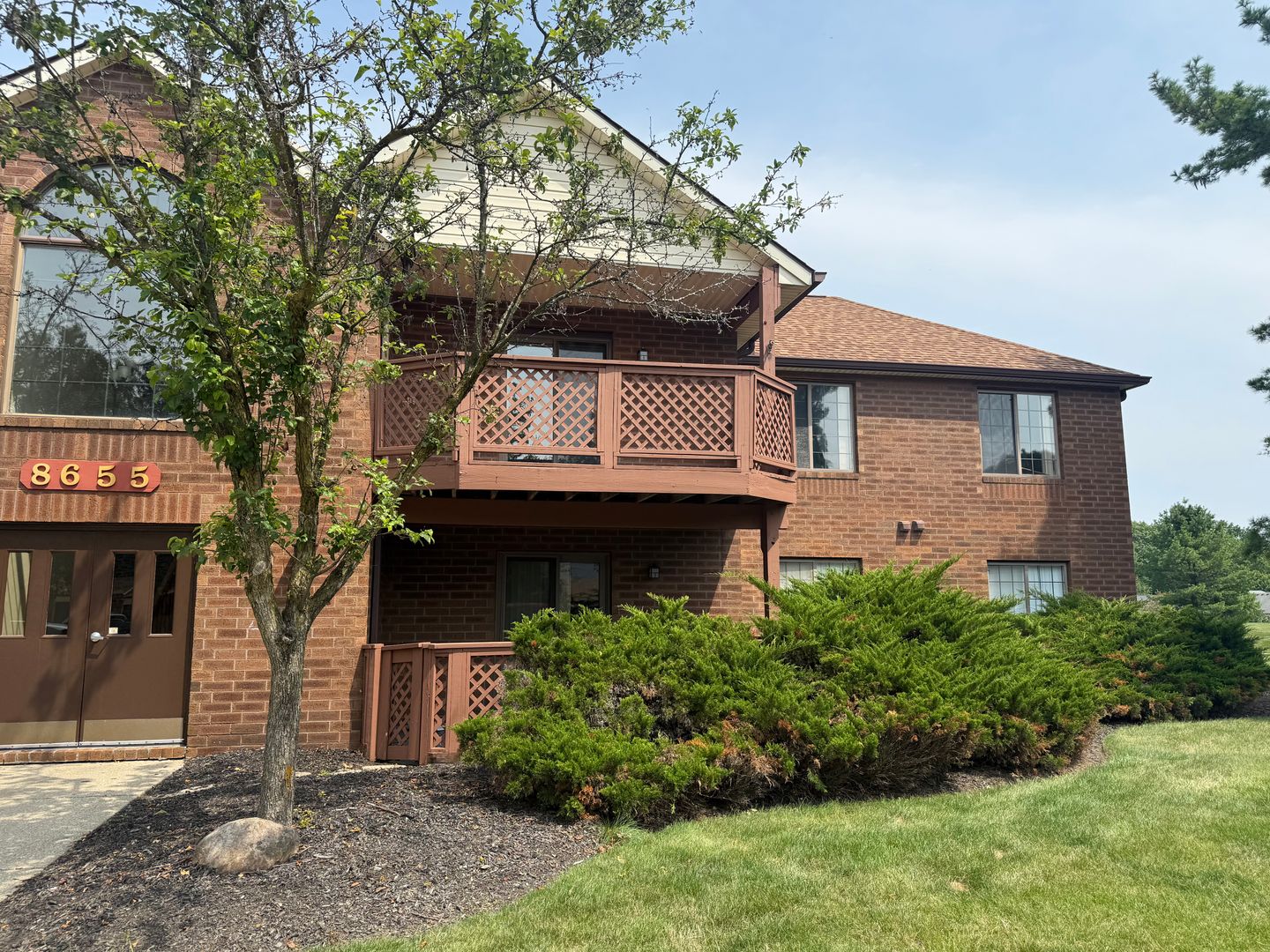 Broadview Hts House: 8655 Scenic View Dr #205